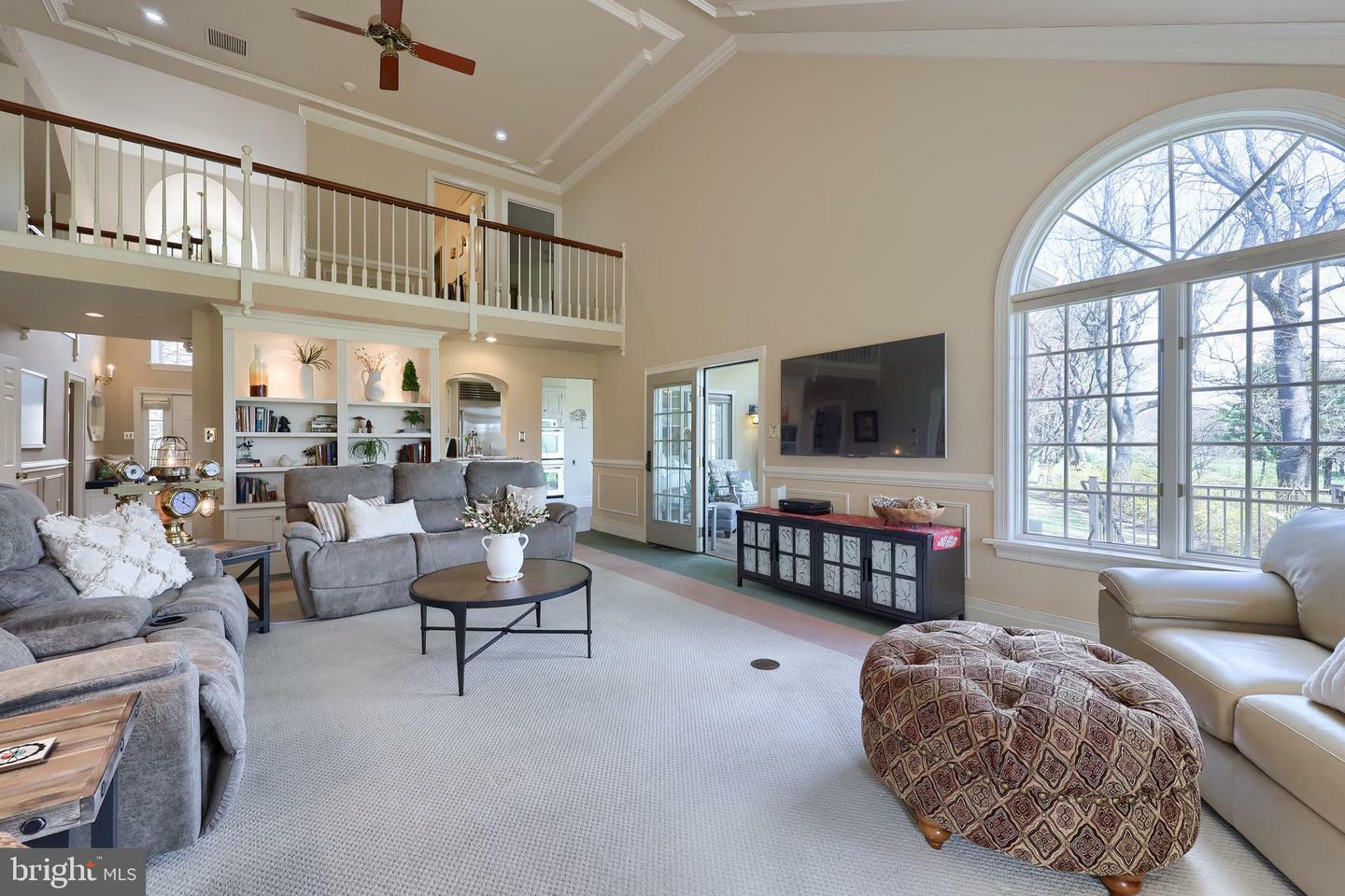 Property Photo:  206 Willow Valley Drive  PA 17602 