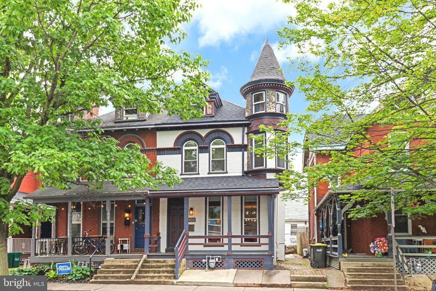 305 W Lemon Street  Lancaster PA 17603 photo