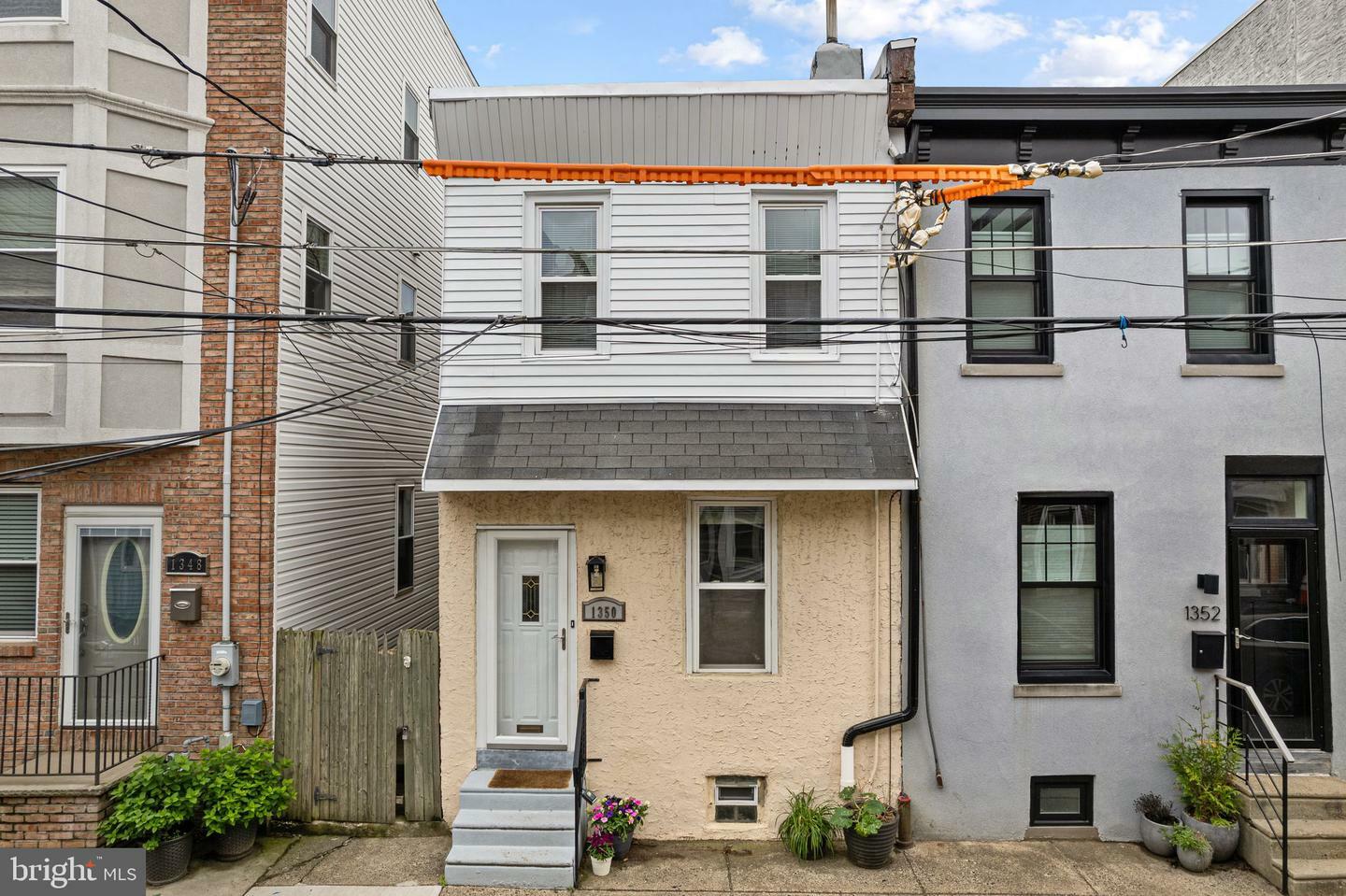 Property Photo: 1350 E Hewson Street PA 19125
