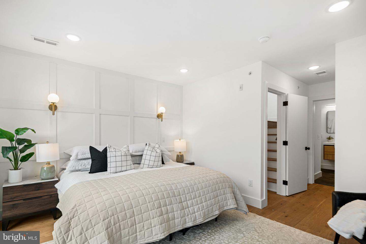 Property Photo: 1936-38 E York St 4 PA 19125