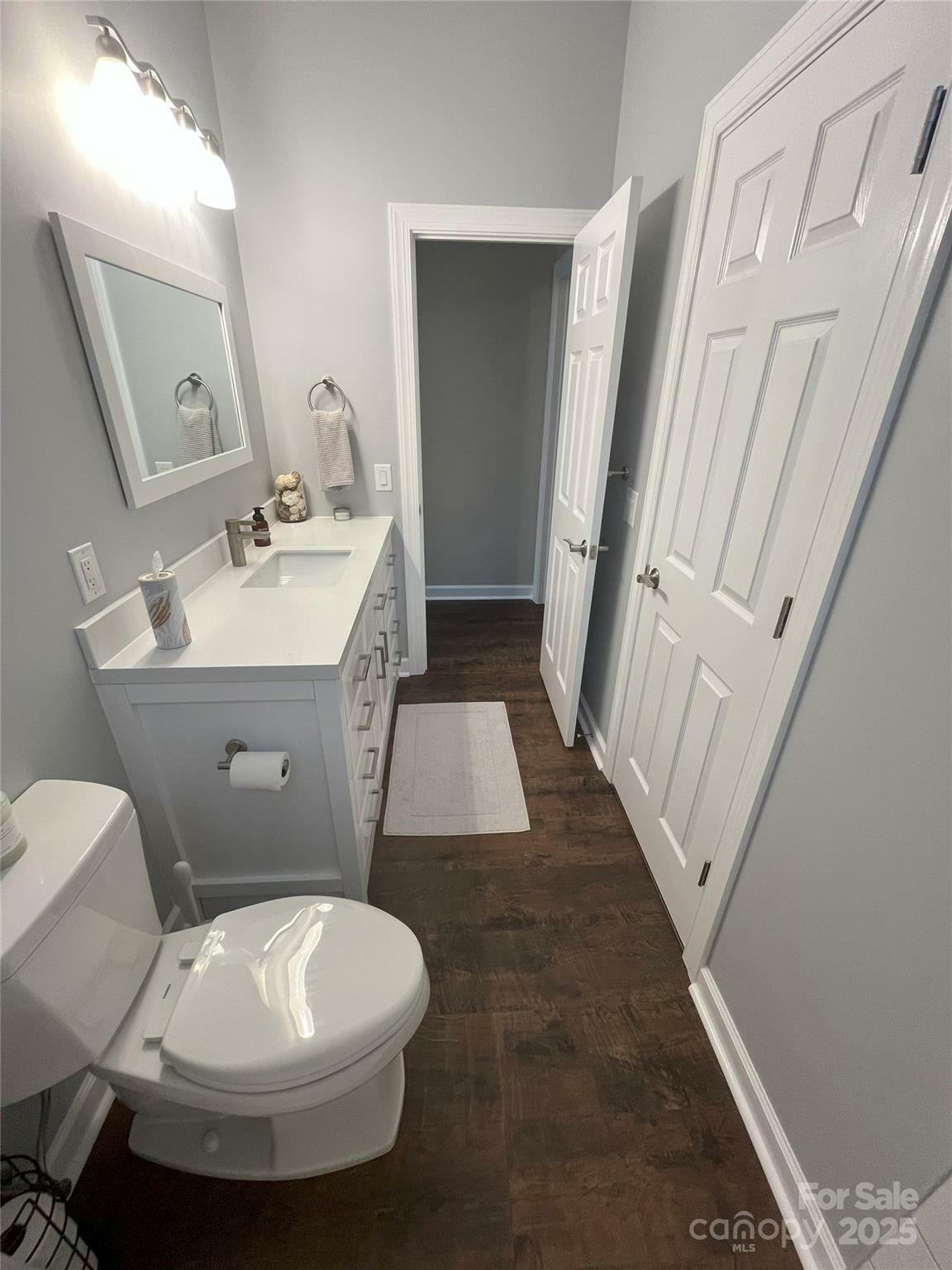 Property Photo: 5929 Waterelm Lane NC 28269