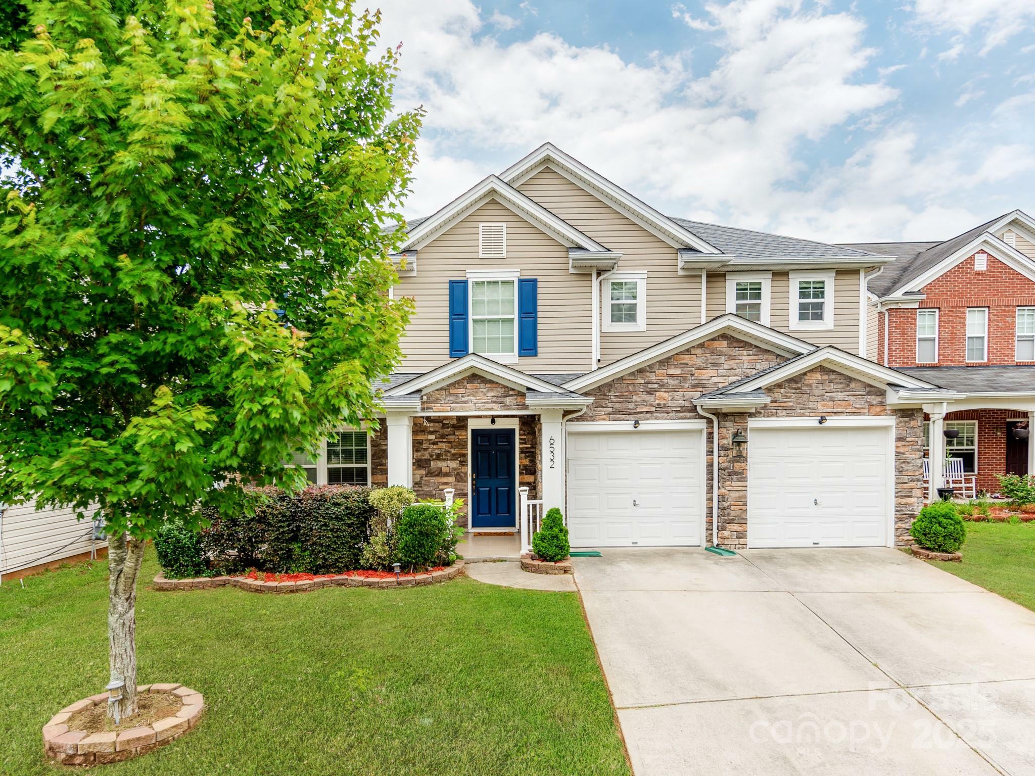 Property Photo: 6532 Prosperity Commons Drive NC 28269