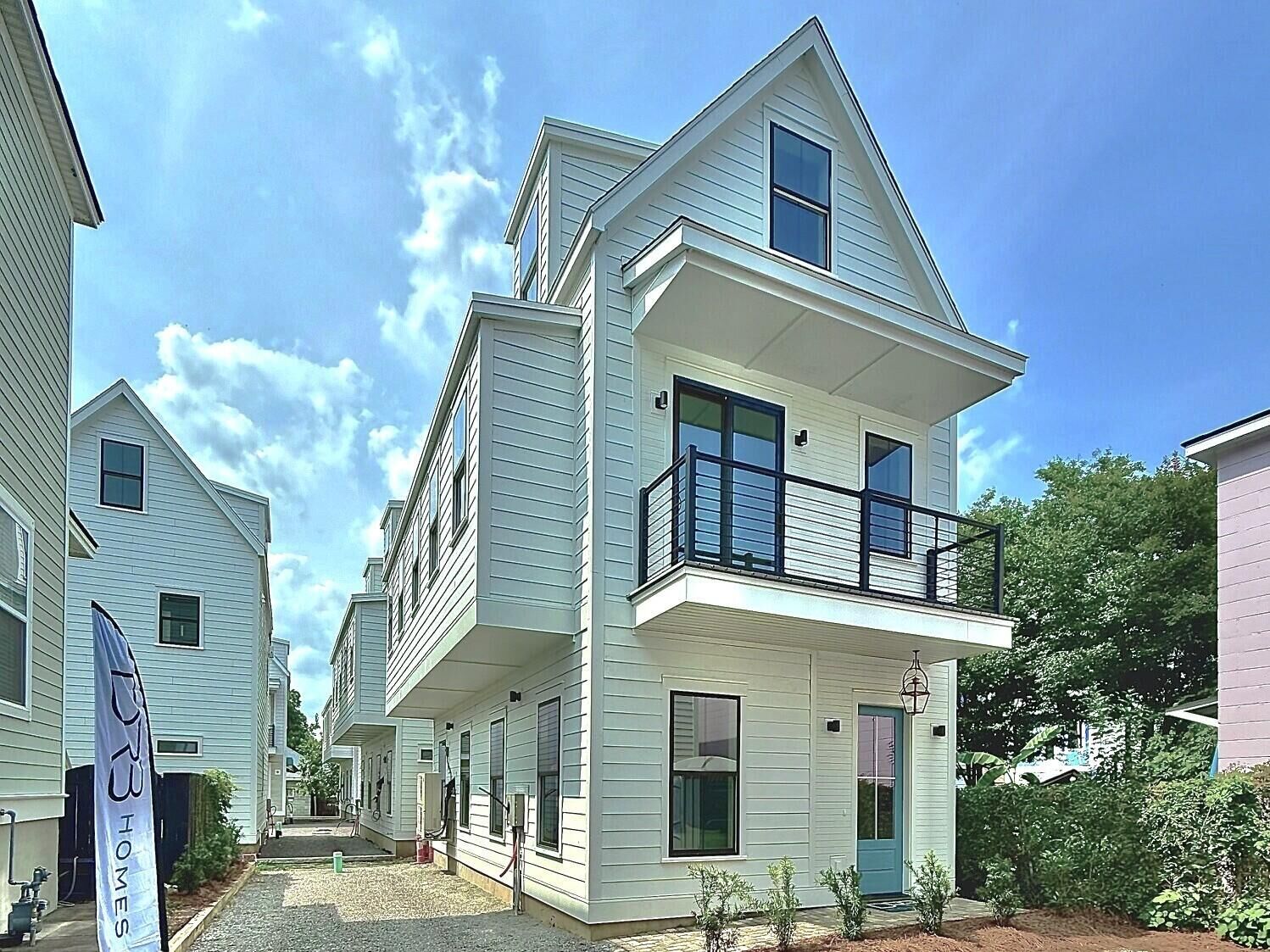 Property Photo:  25 Nats Court  SC 29403 