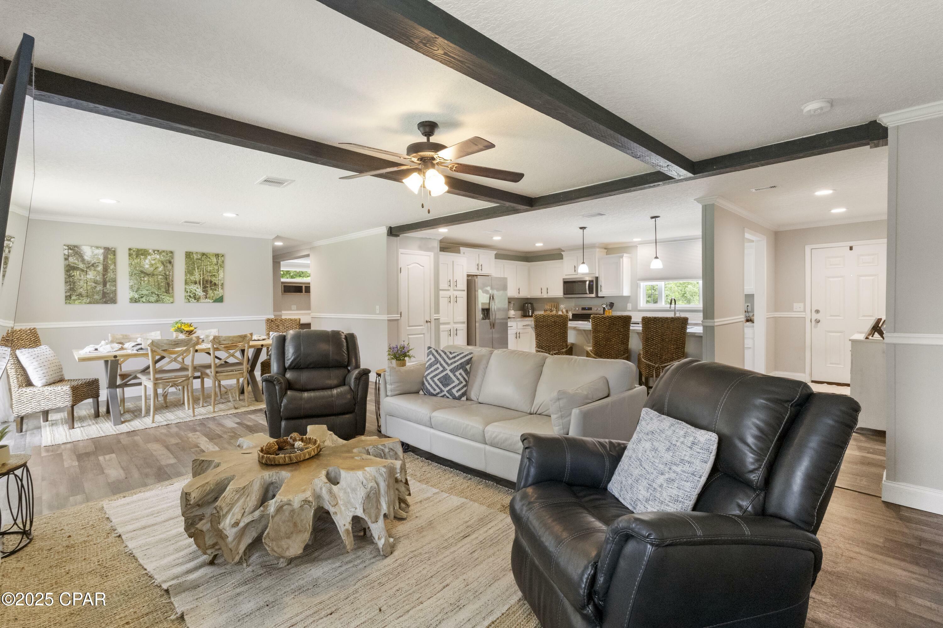 Property Photo: 3912 Edwards Road FL 32409