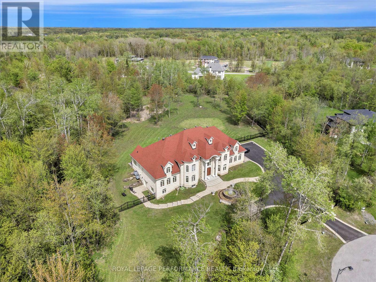 Property Photo: 1413 Blackhorse Court ON K4M 0A6