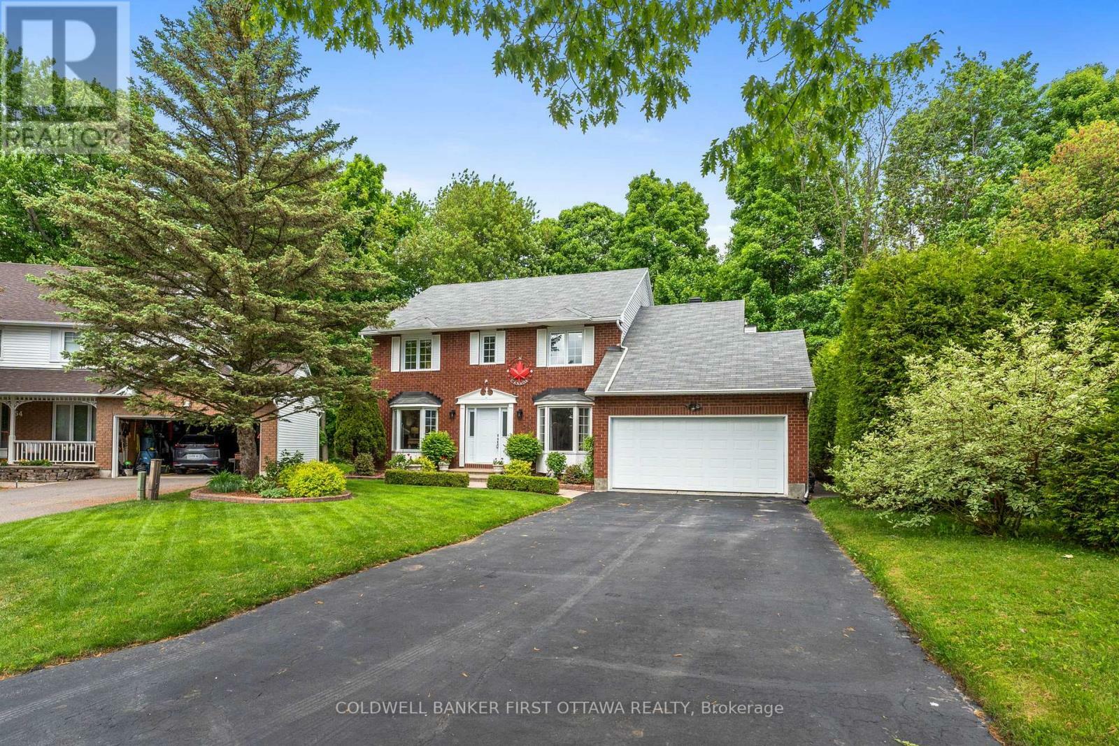 Property Photo: 152 Tweed Crescent ON K4R 1A4