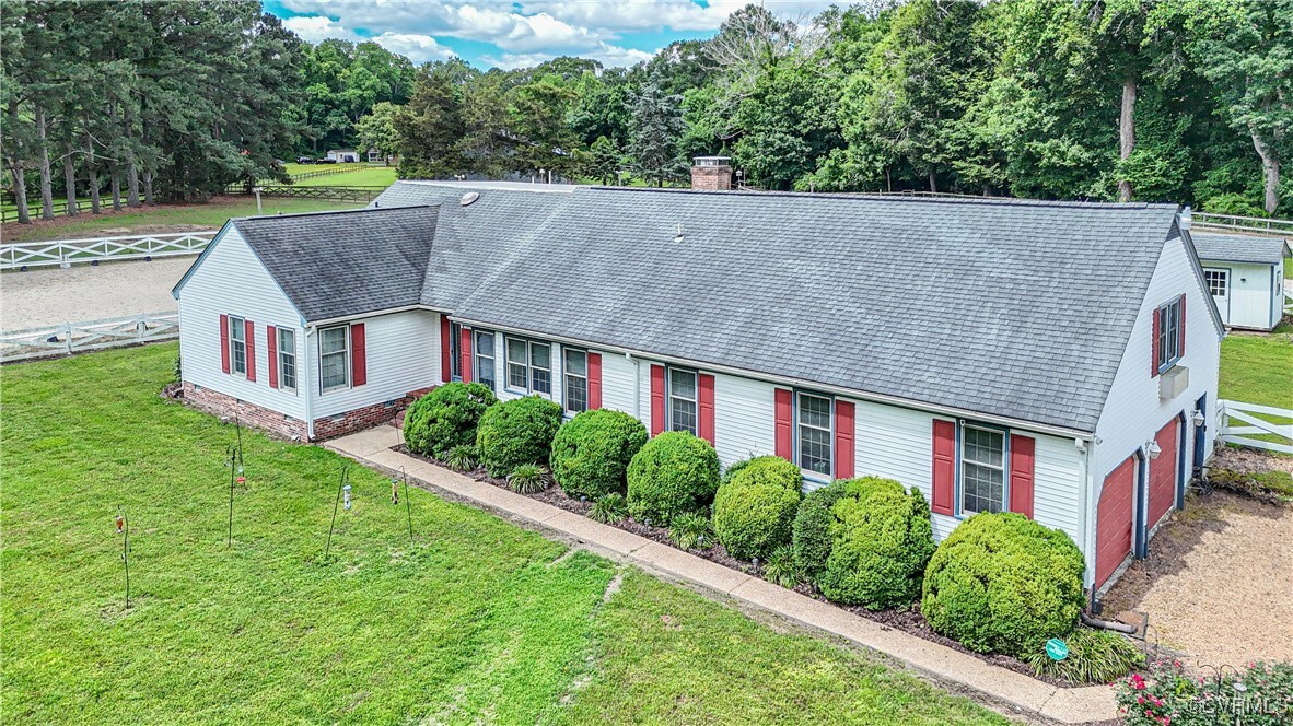 Property Photo: 1468 Peppercorn Lane VA 23432