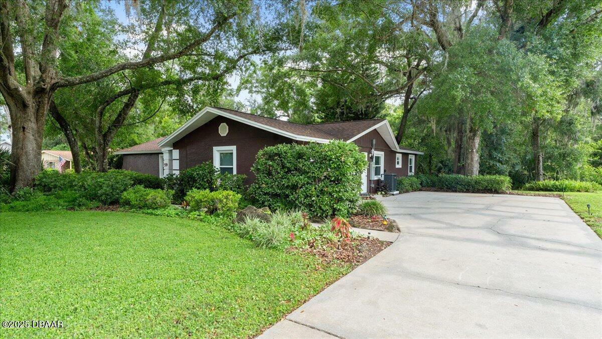 Property Photo: 59 N Saint Andrews Drive FL 32174