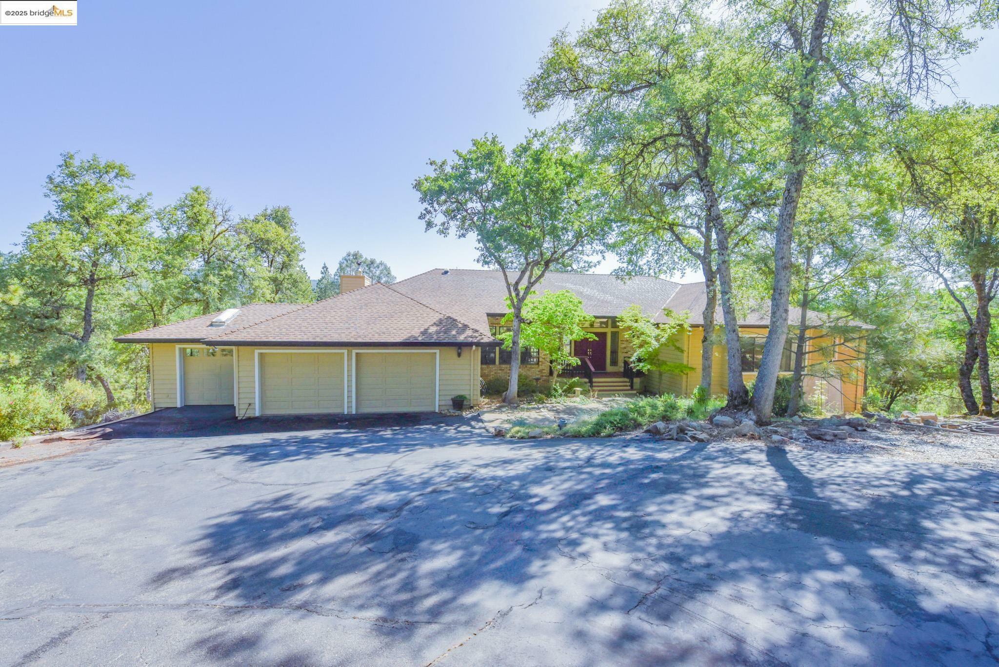 Property Photo: 21342 Oneto Drive CA 95370