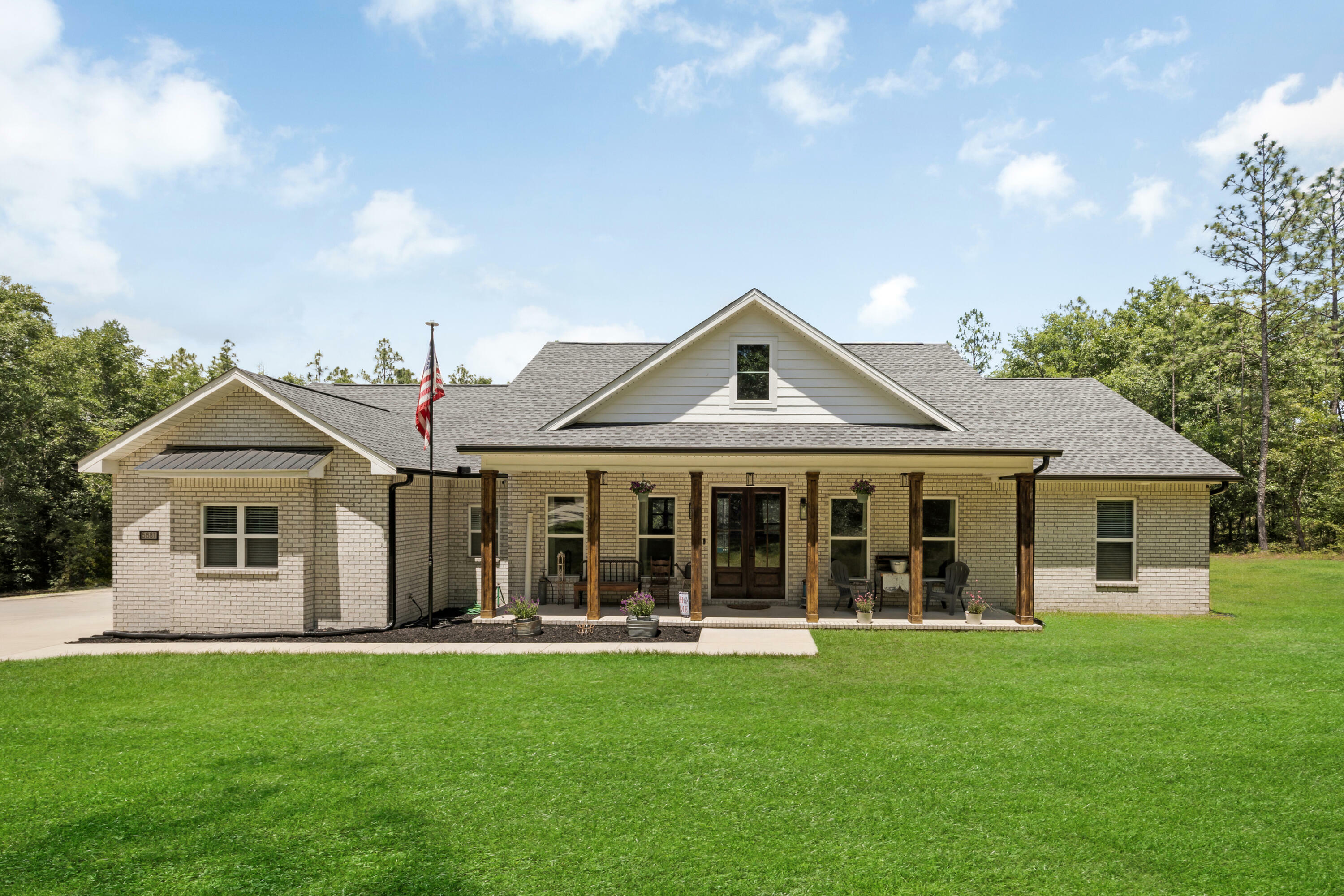 Property Photo:  5881 Stacy Lane  FL 32536 