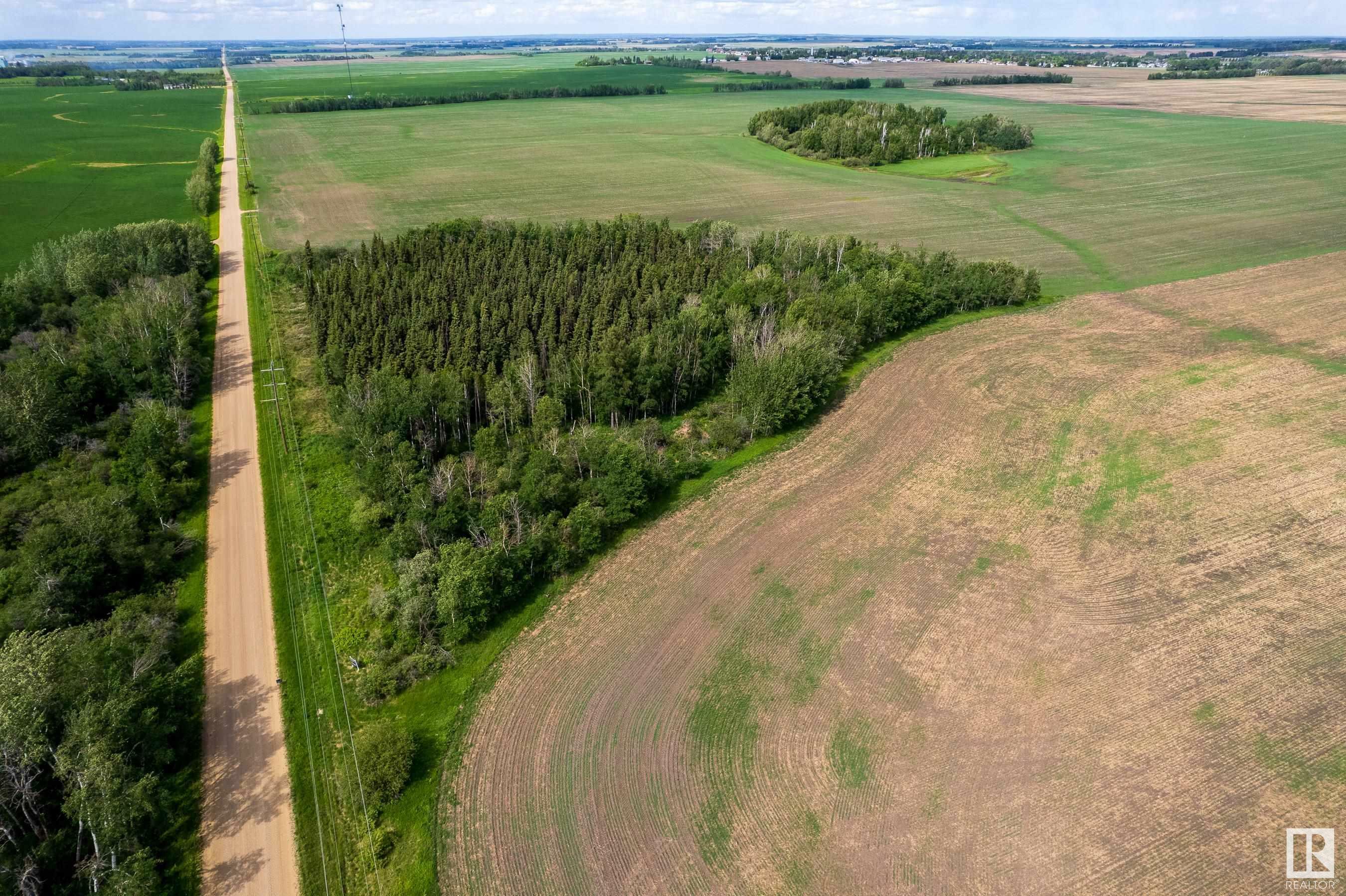 Property Photo:  RR 252 Twp 572  AB T0G 1L1 