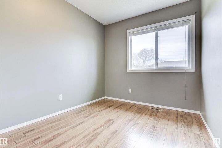 Property Photo: 8930 99 Avenue 119 AB T8L 3L1
