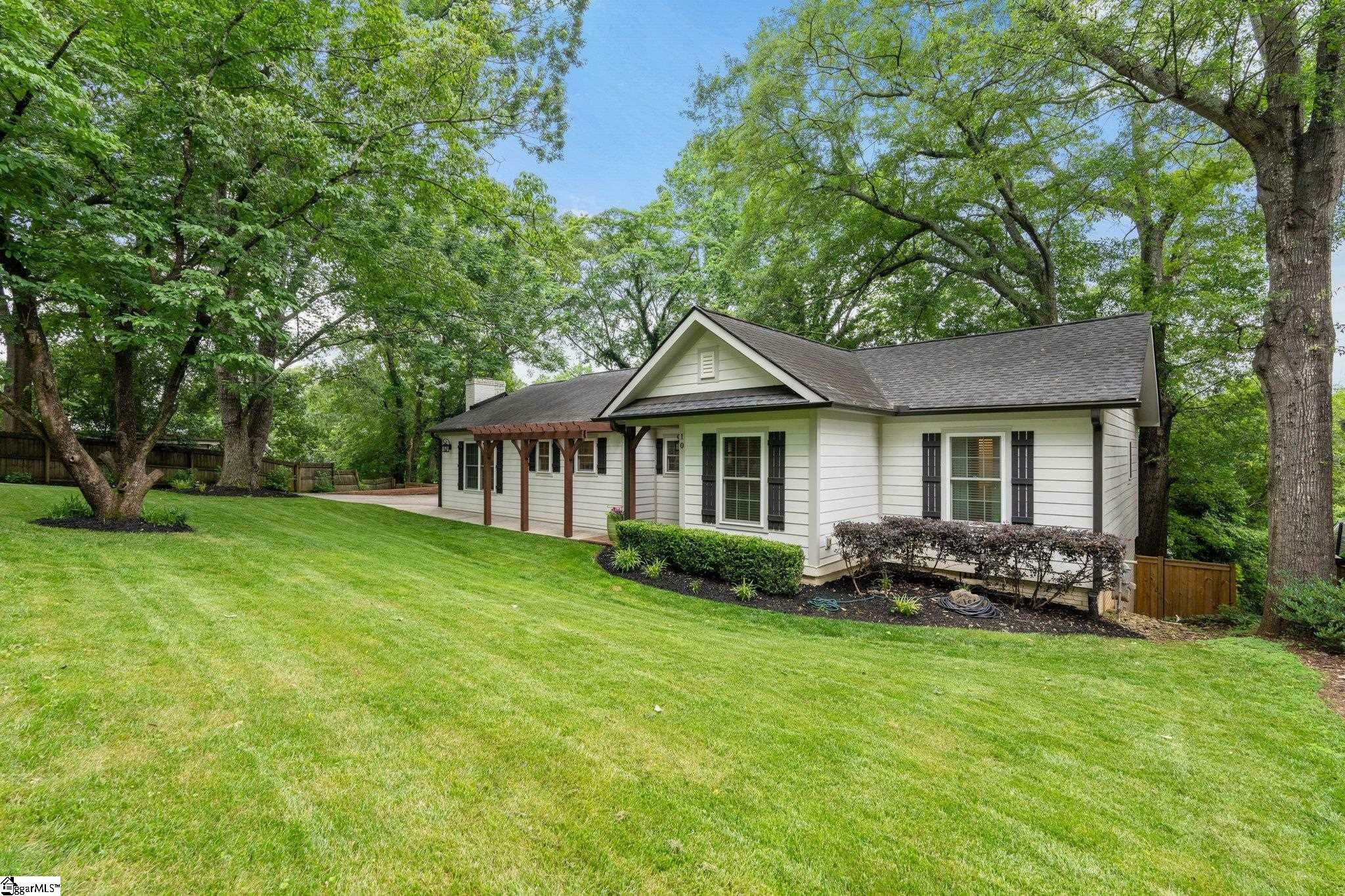 Property Photo: 10 Moultrie Street SC 29605