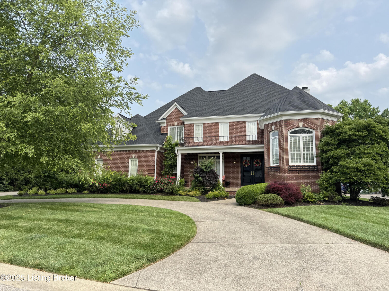 Property Photo:  7902 Innisbrook Ct  KY 40059 