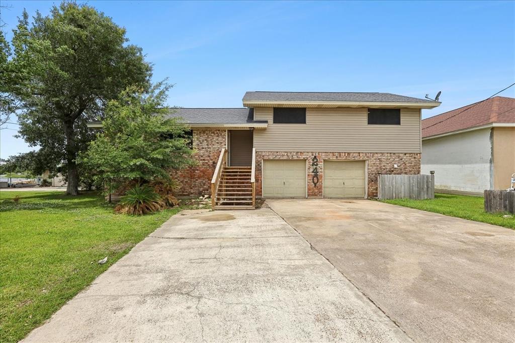 Property Photo:  240 Berwick Drive  TX 77611 