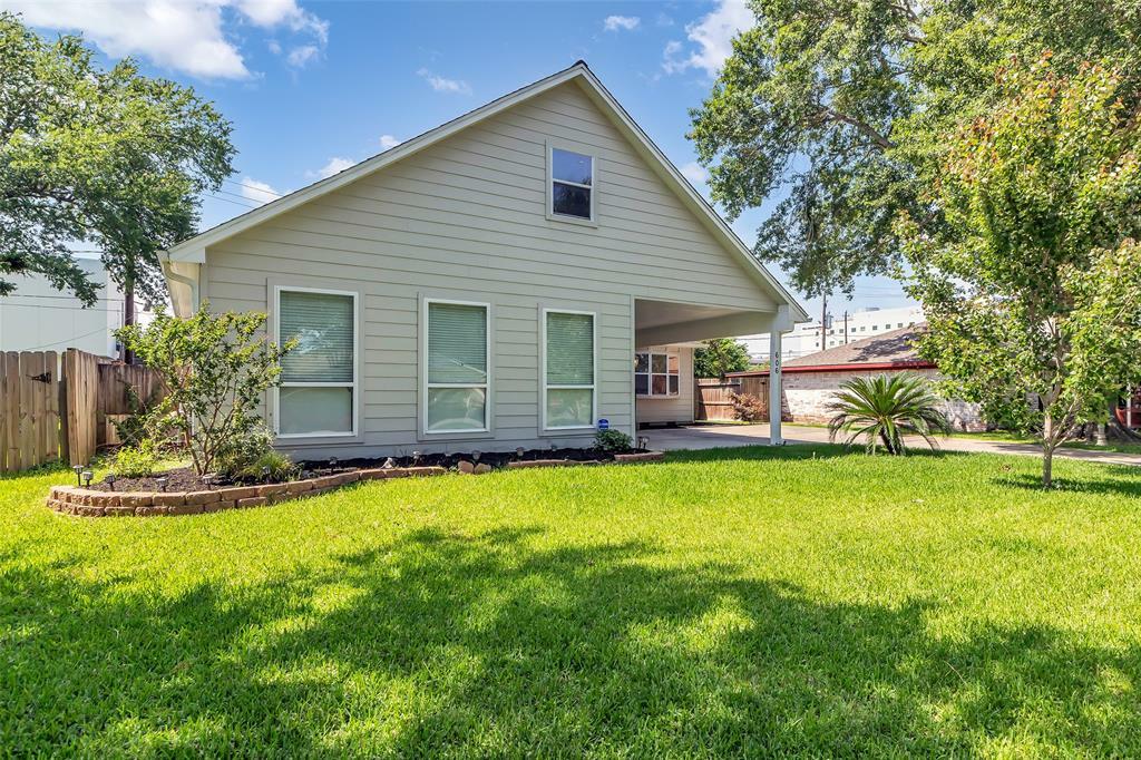 Property Photo: 606 Packer Court TX 77598