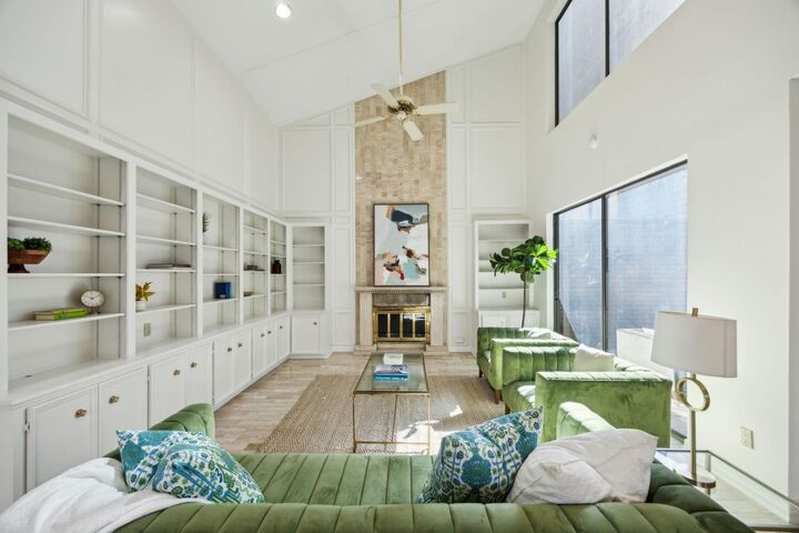 Property Photo: 8800 Woodway Drive 15 TX 77063