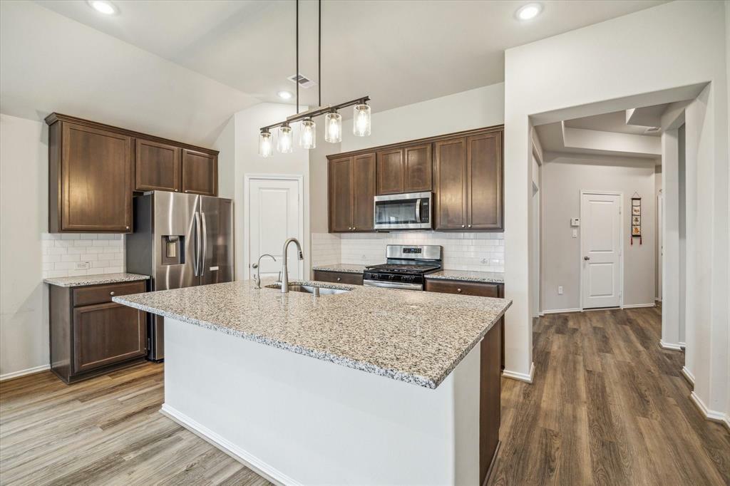 Property Photo:  3400 Acacia Grove Lane  TX 77386 