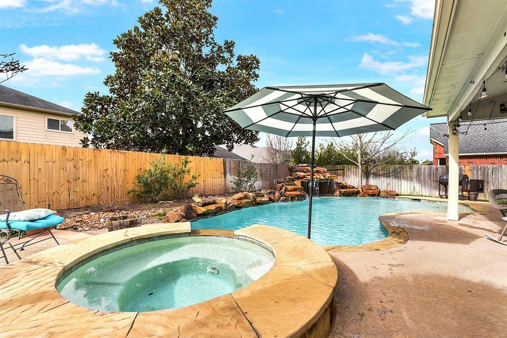 Property Photo: 28239 Daystrom Lane TX 77494
