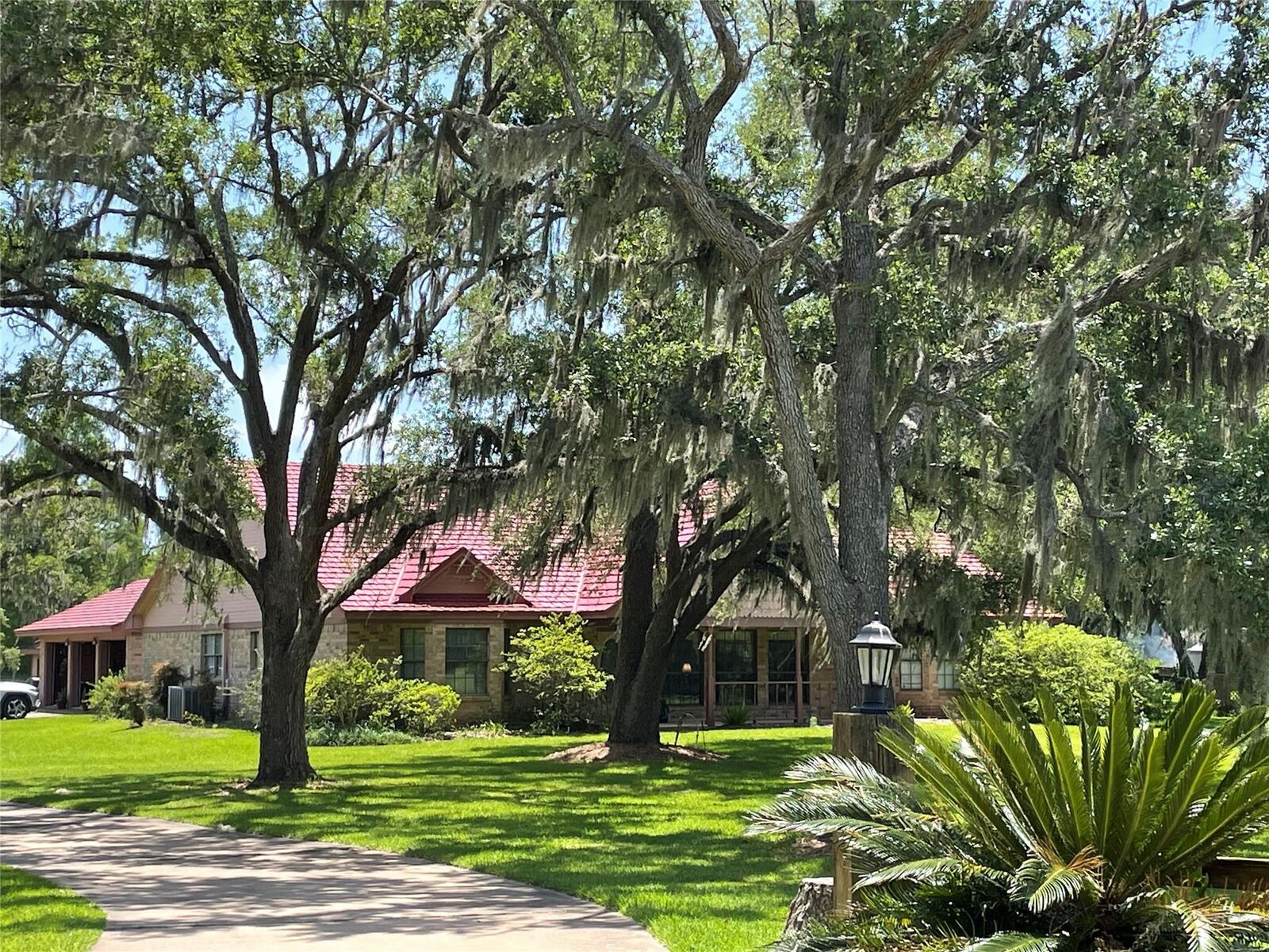 Property Photo:  2323 Oakwood Drive  TX 77566 