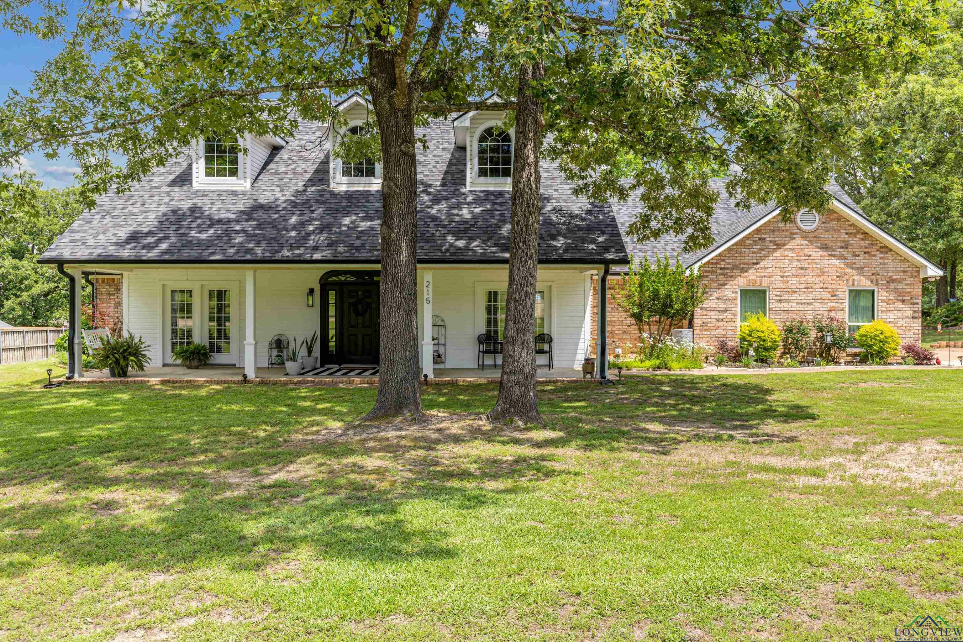 Property Photo: 215 Sugar Creek Ln TX 75605