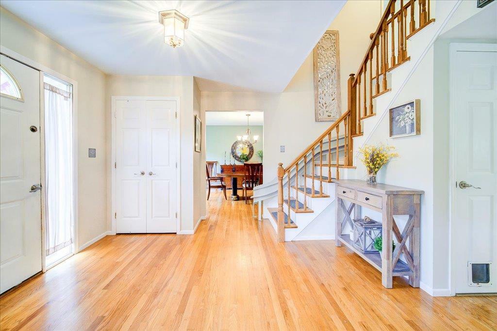 Property Photo:  7 Cambridge Circle  NY 10950 