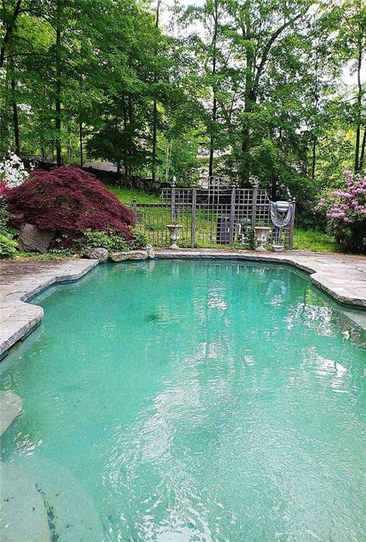 Property Photo: 194 Westchester Avenue NY 10576