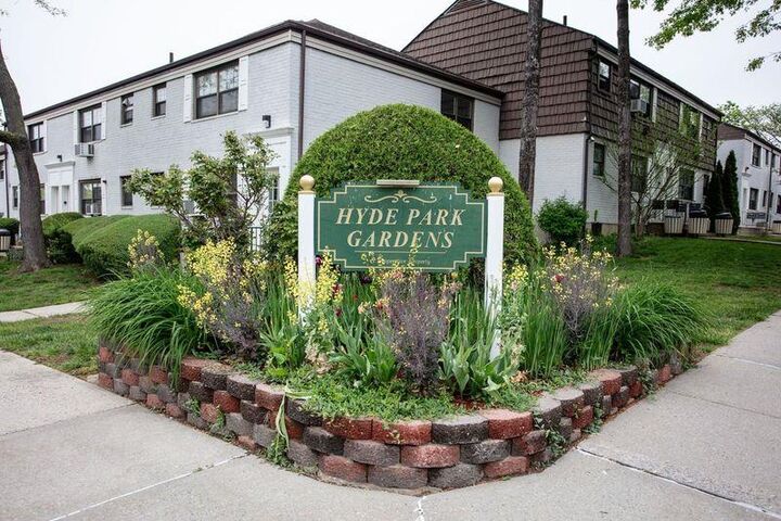 67-89 136 Street A  Kew Garden Hills NY 11367 photo
