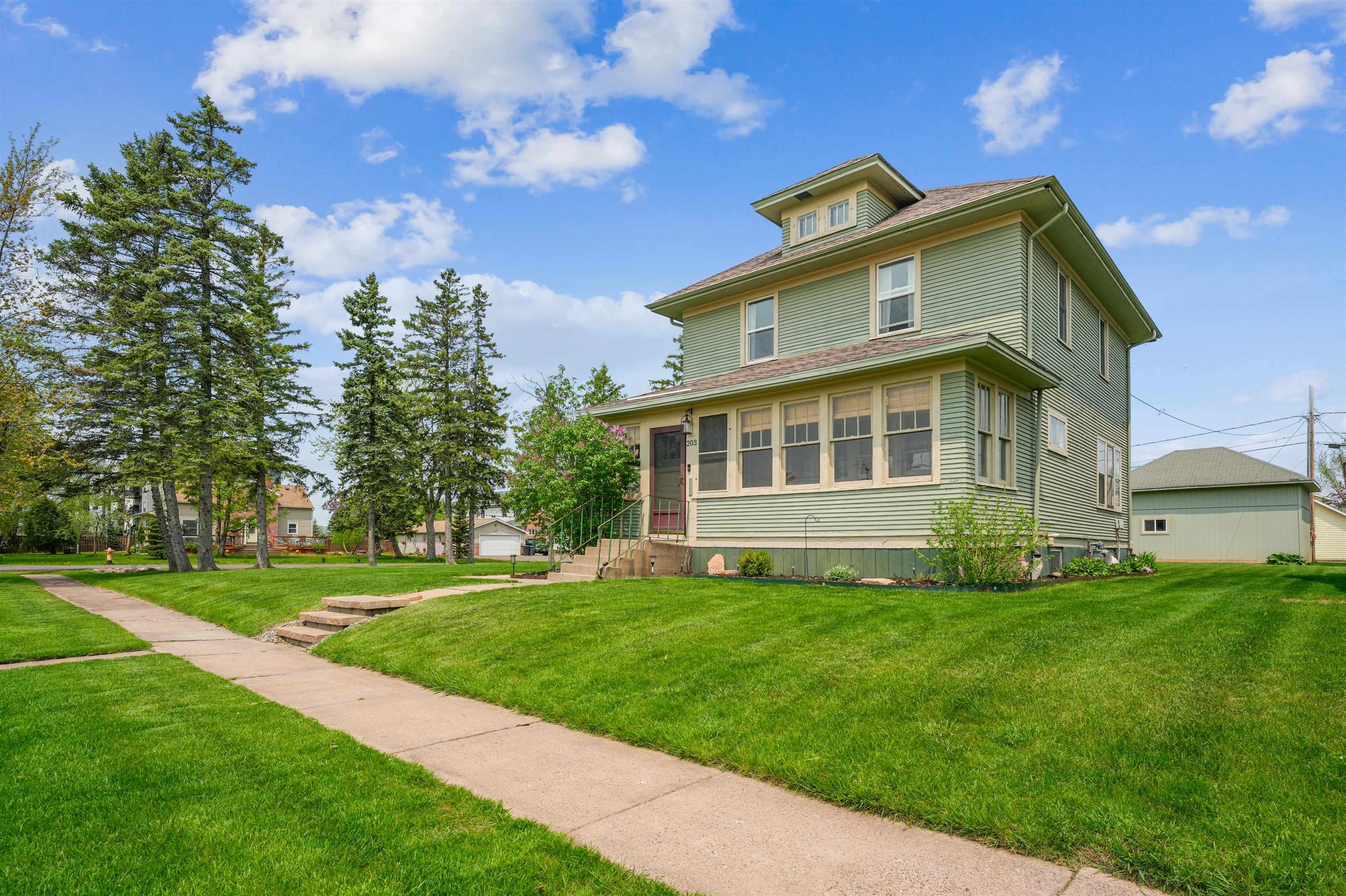 Property Photo:  203 E 4th St  WI 54880 
