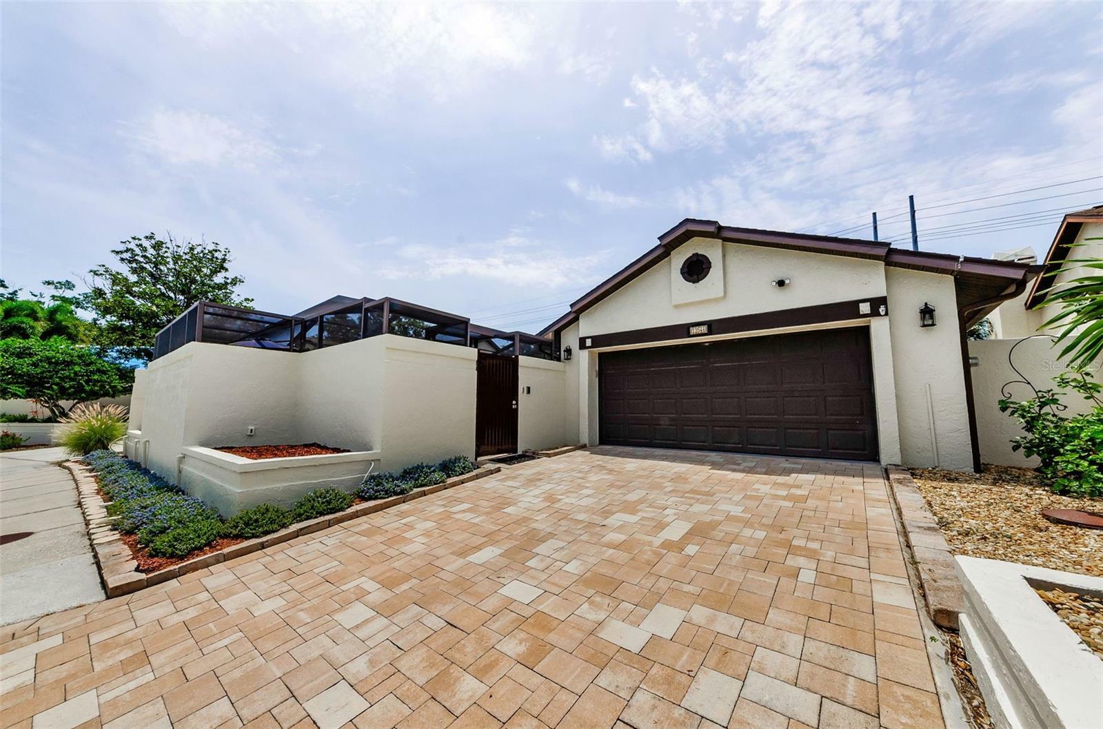 Property Photo: 13544 Avista Drive FL 33624