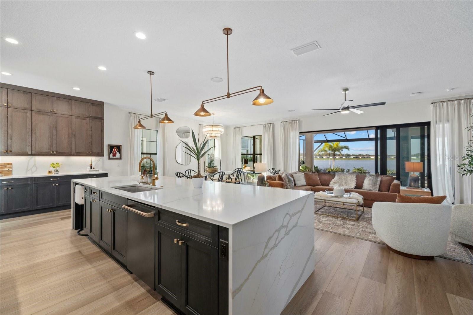 Property Photo: 6349 Isla Del Ray Avenue FL 34240