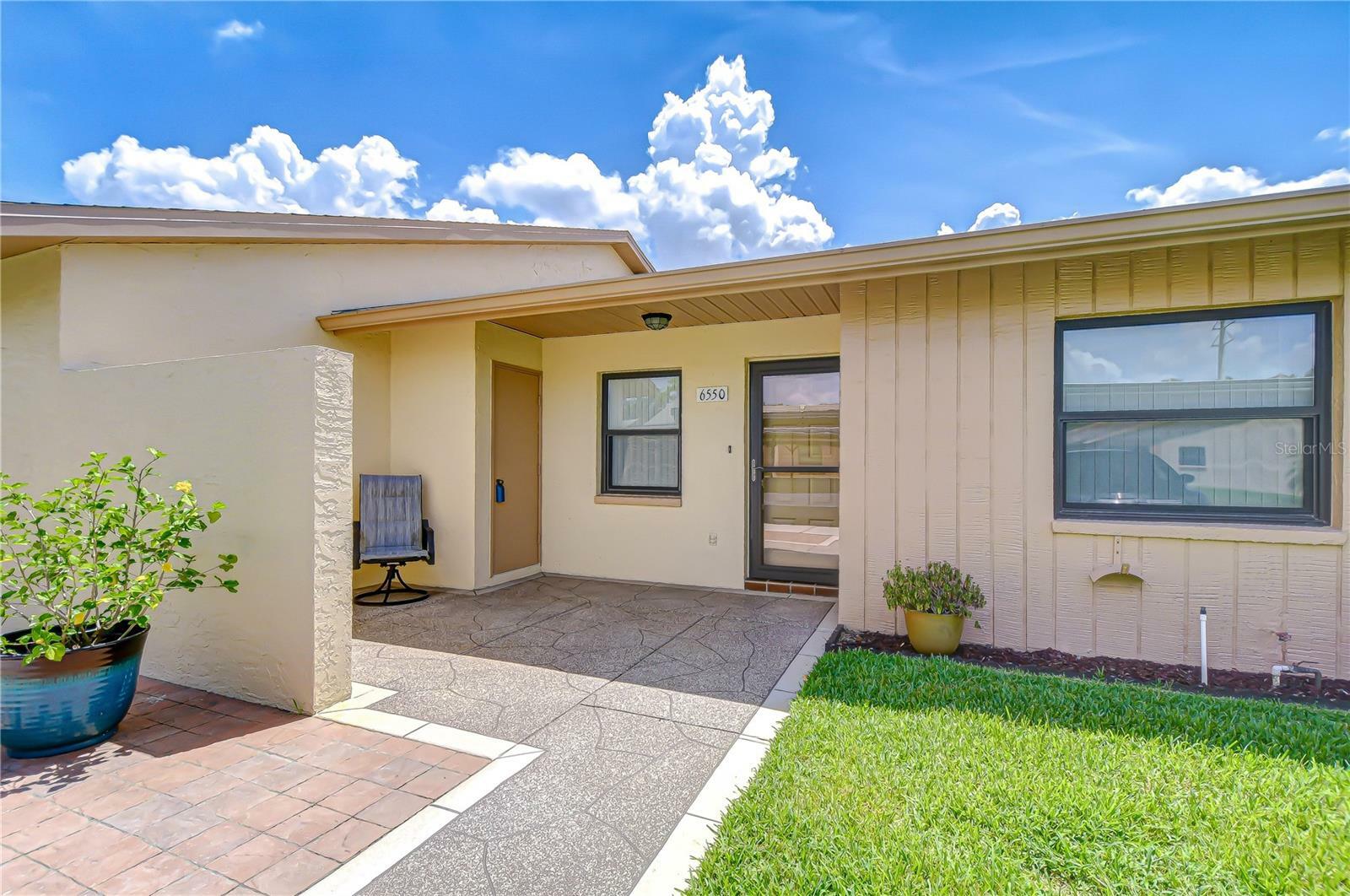 Property Photo: 6550 Teak Court FL 33542