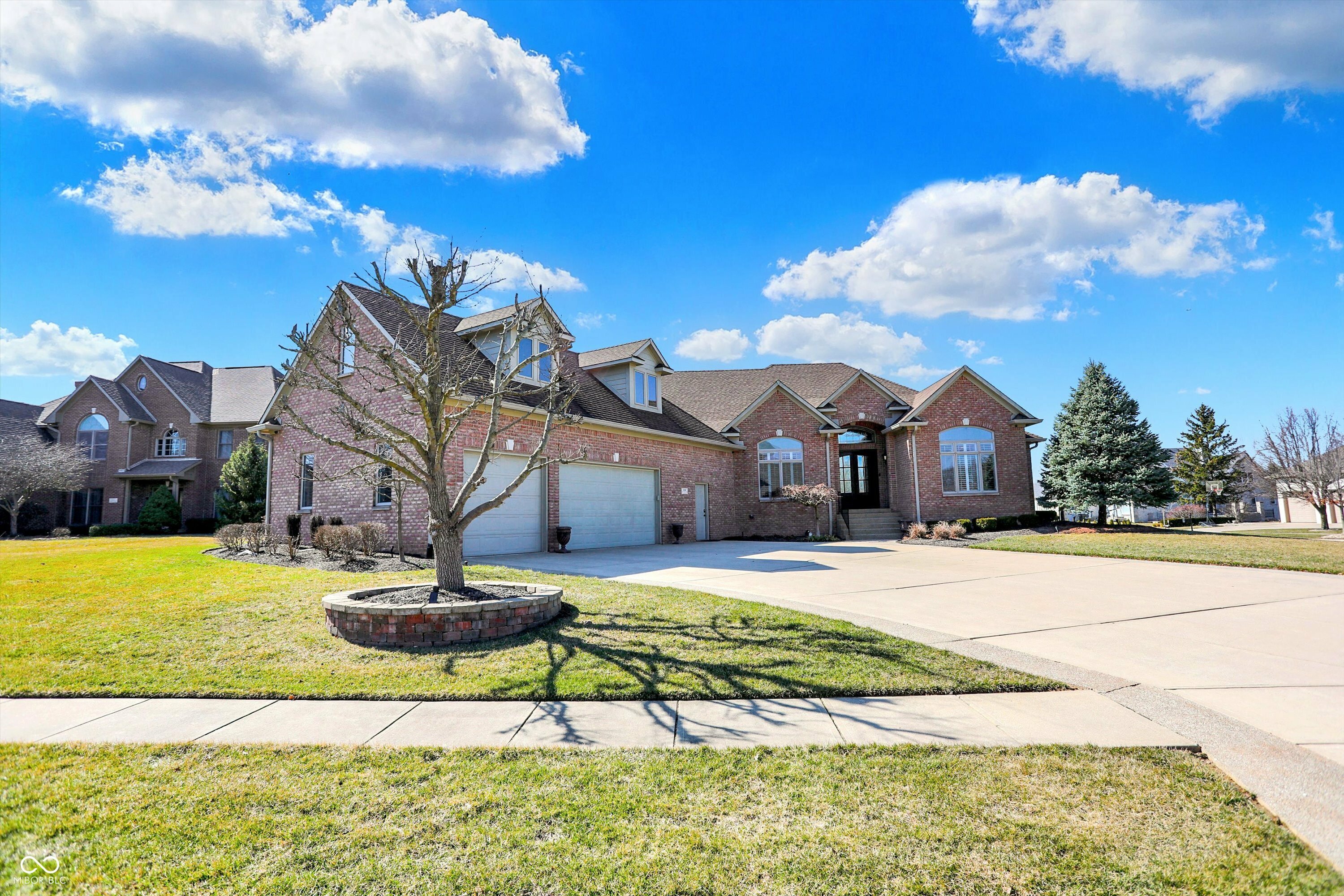 Property Photo: 2110 Cheviot Court IN 46143