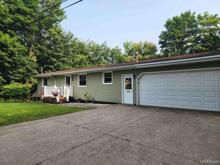 Property Photo:  810 W Douglass Avenue  MI 49931 