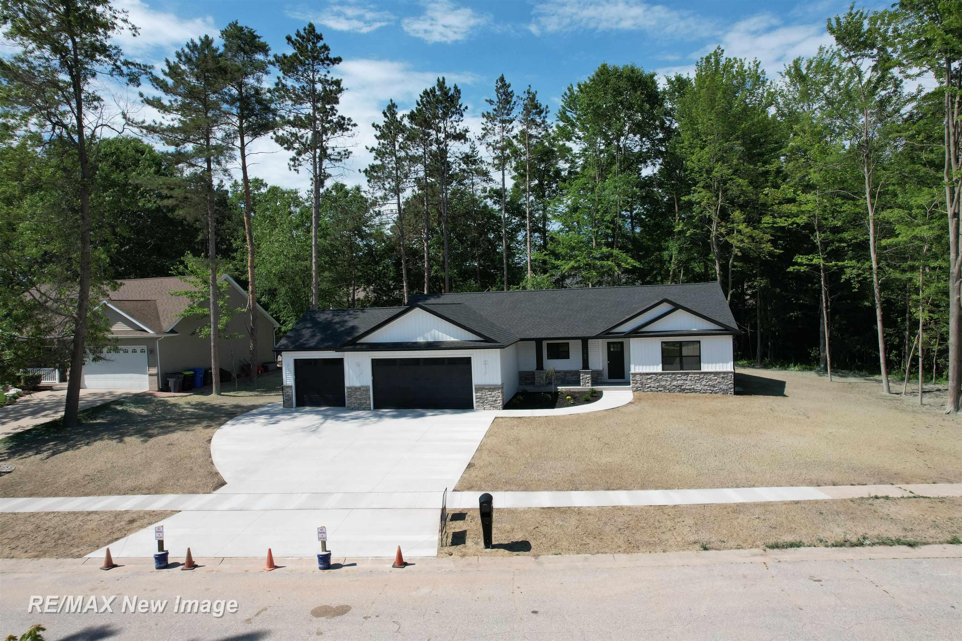 3706 Bobcat Court  Midland MI 48642 photo