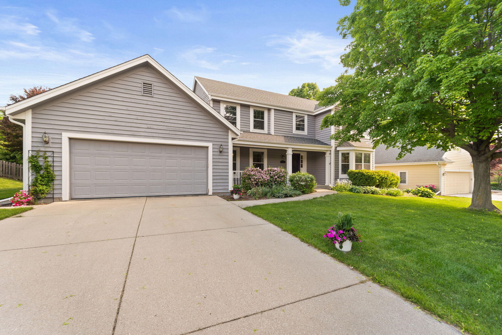 Property Photo:  N31w7262 Lincoln Blvd  WI 53012 