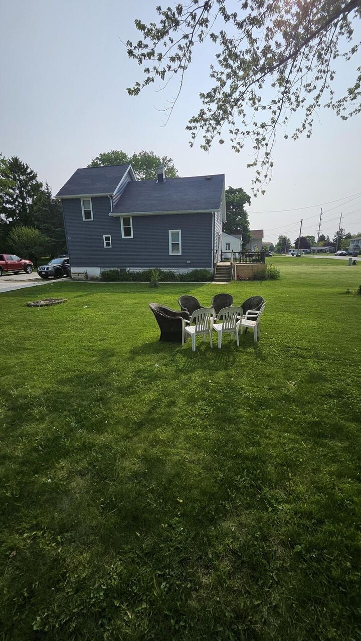 Property Photo:  3322 Main Ave  WI 53083 
