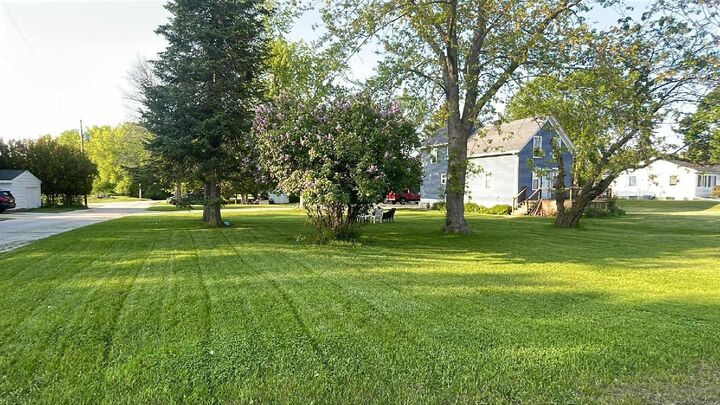 Property Photo:  3322 Main Ave  WI 53083 