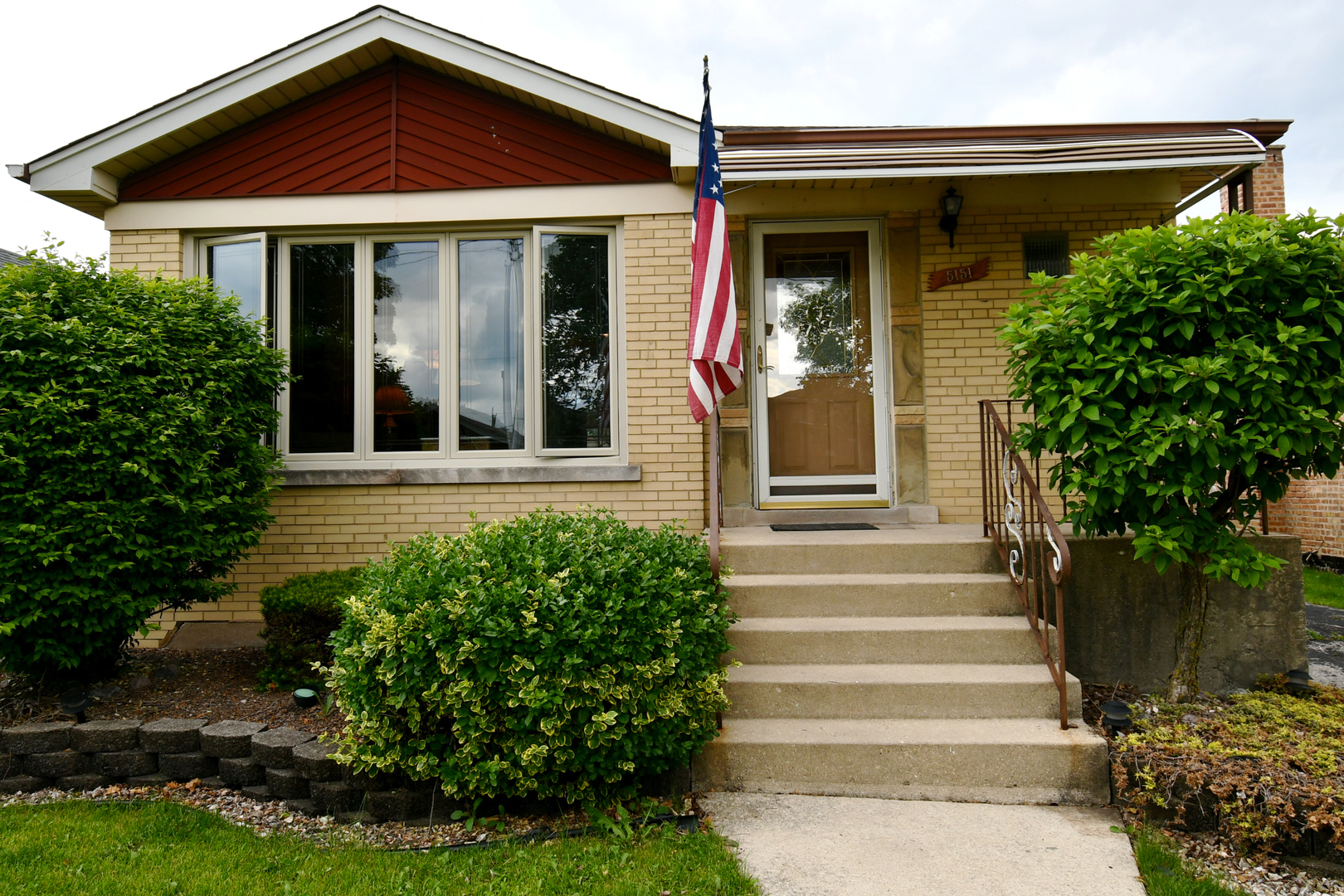 Property Photo:  5151 S Mulligan Avenue  IL 60638 