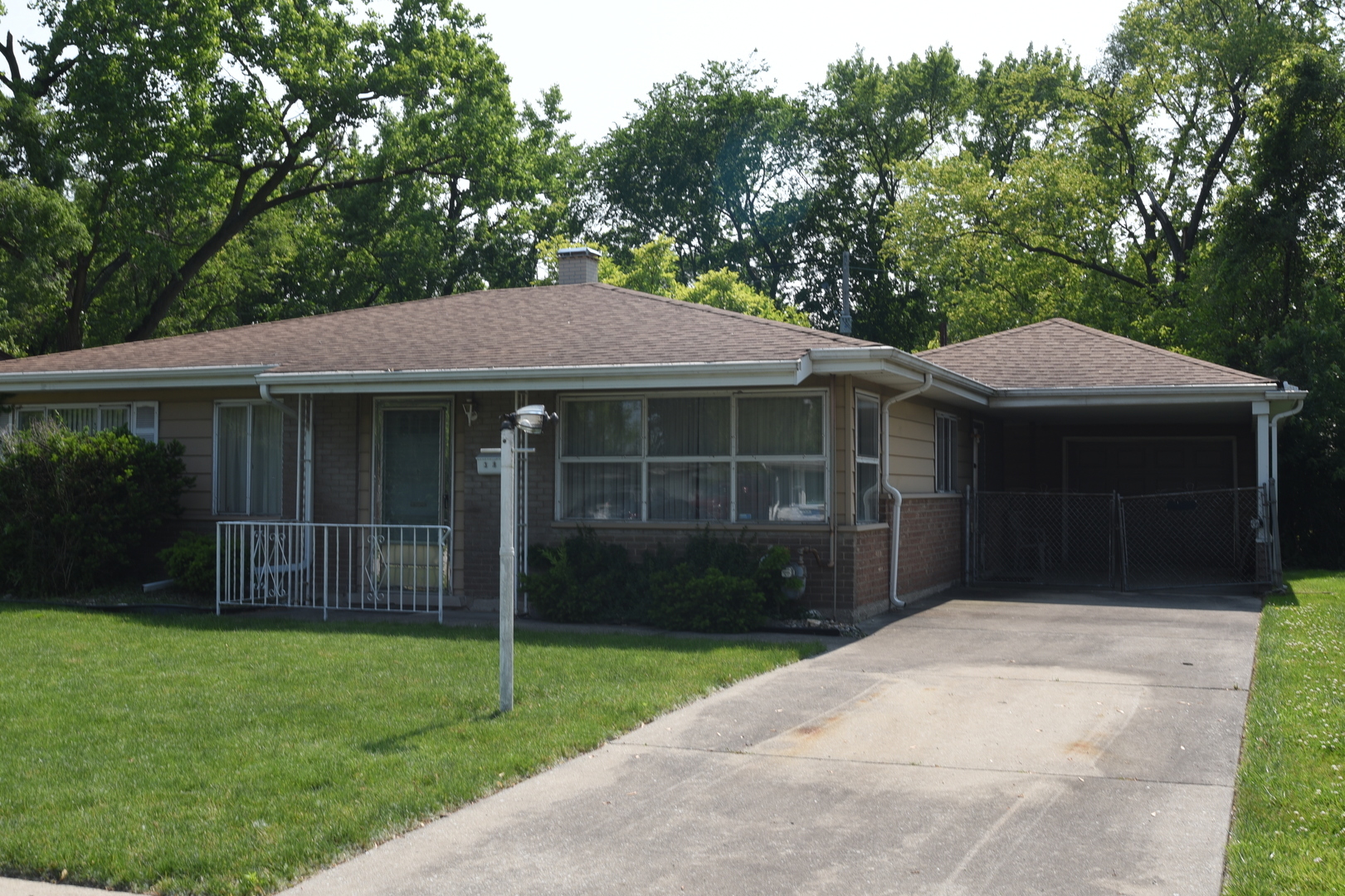Property Photo: 385 166th Street IL 60409