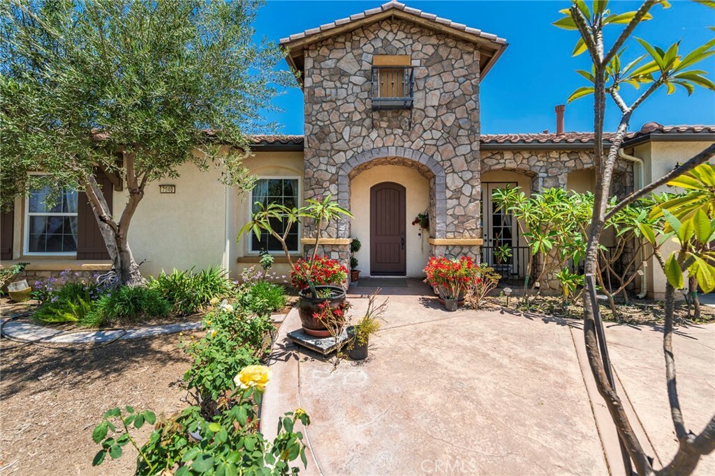 Property Photo: 7940 Choi Drive CA 92506