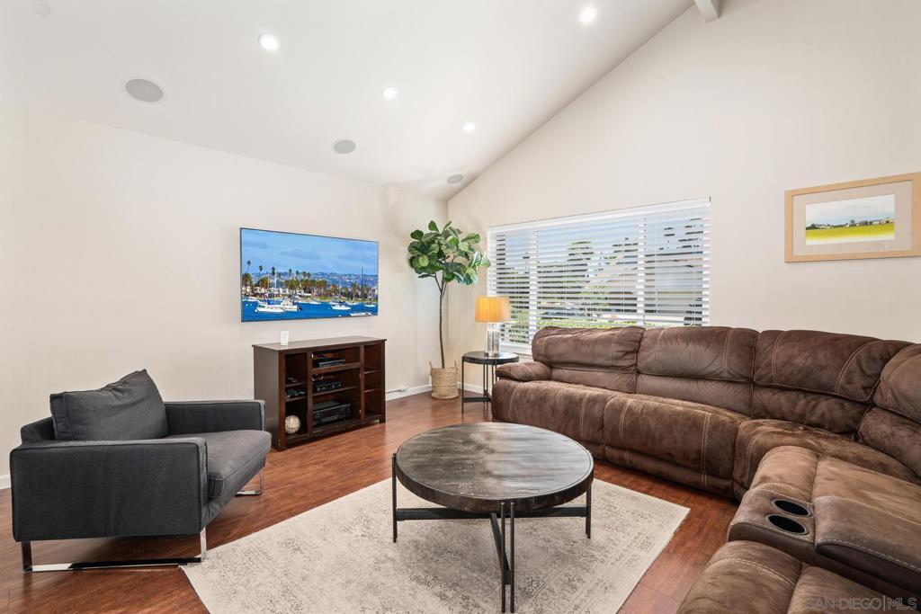 Property Photo: 17078 Matinal Rd CA 92127