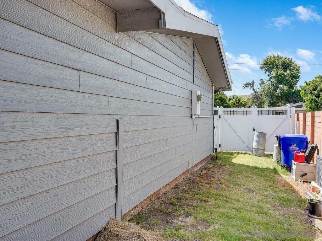 Property Photo: 9282 Overton Ave CA 92123