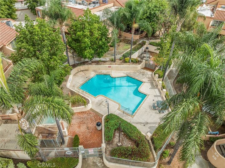 Property Photo:  1440 W Edgehill Road 10  CA 92405 