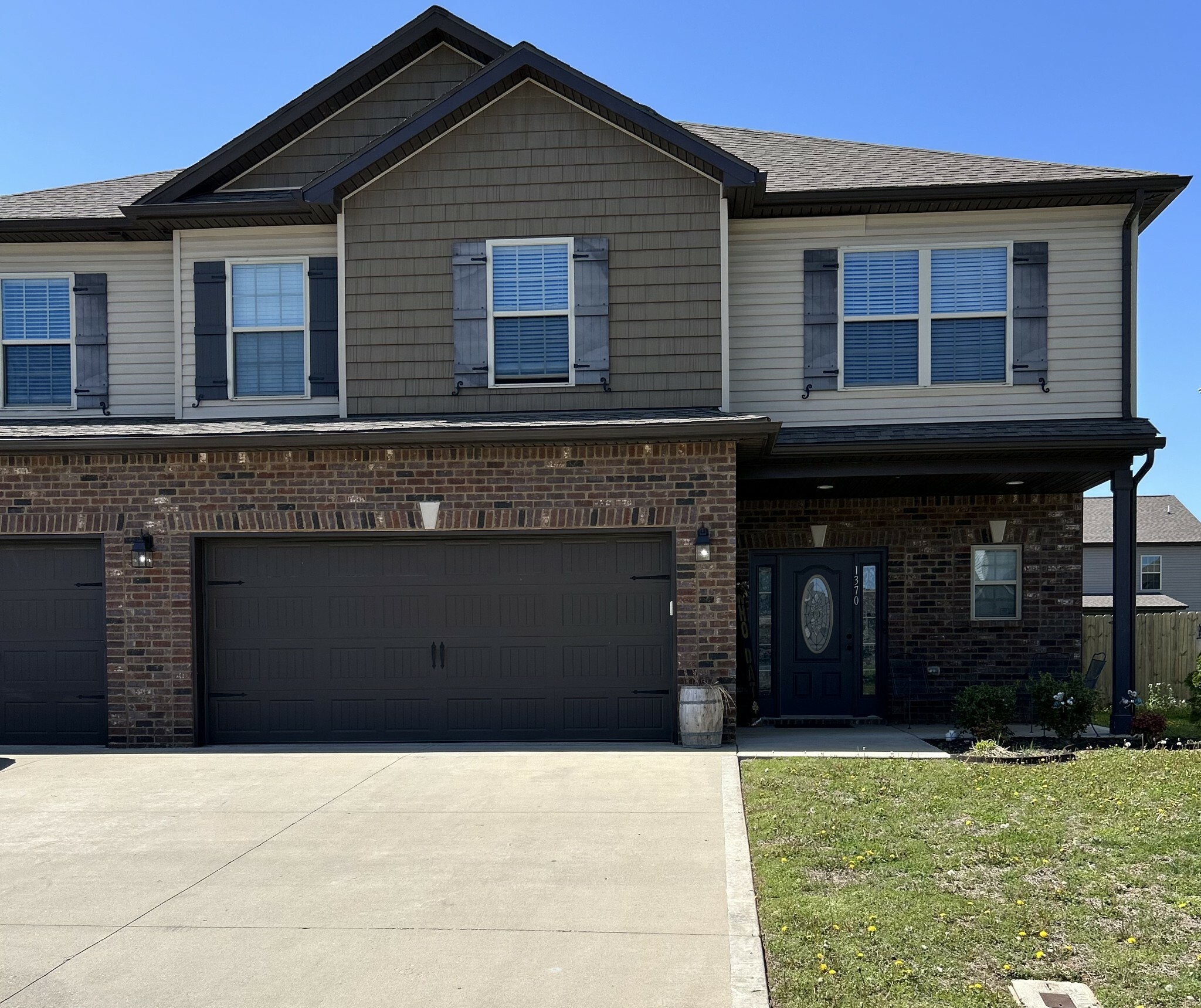 Property Photo: 1370 Millet Dr TN 37040
