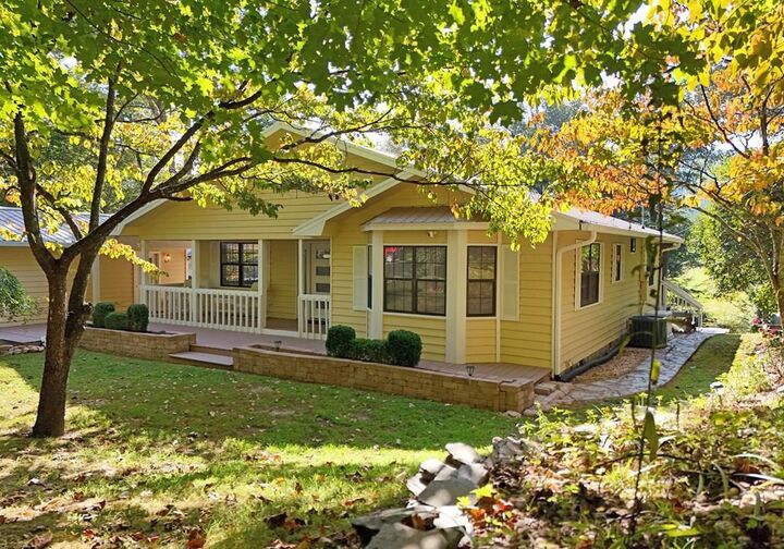Property Photo:  401 Mountain Rivers Road  GA 30559