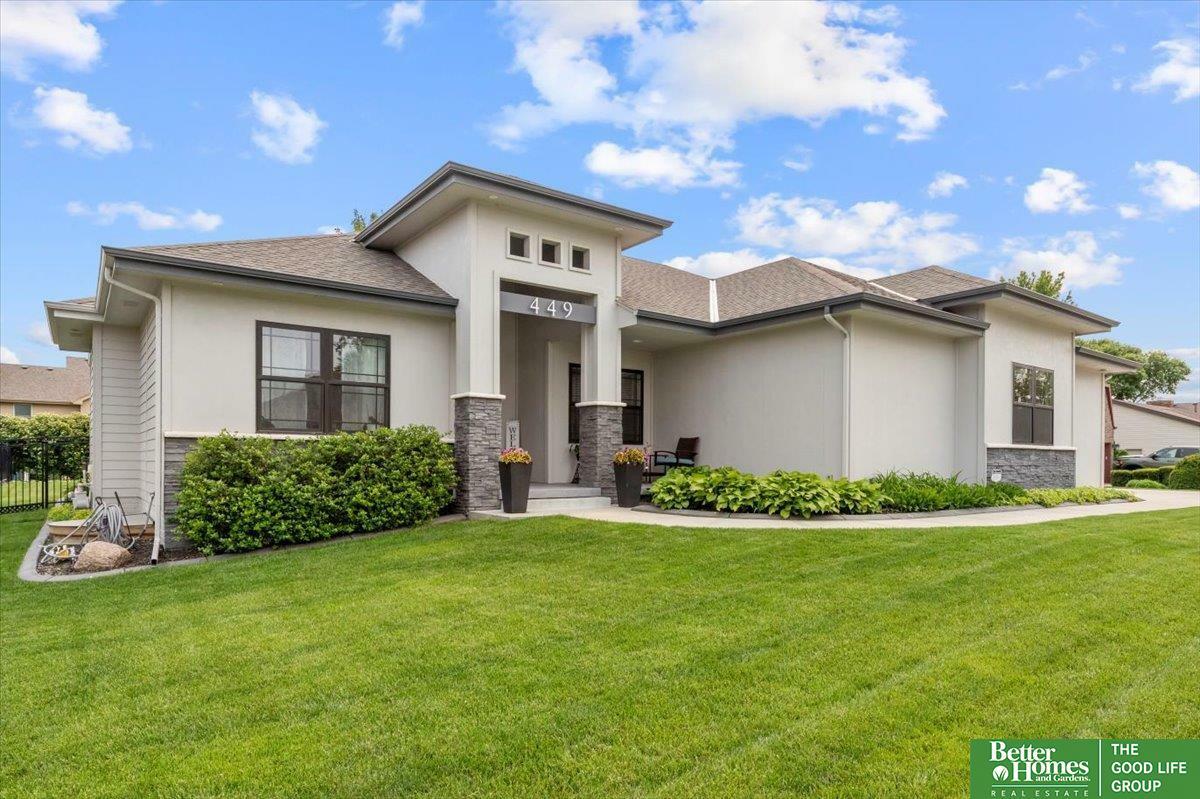 Property Photo:  449 Sherwood Drive  NE 68028 