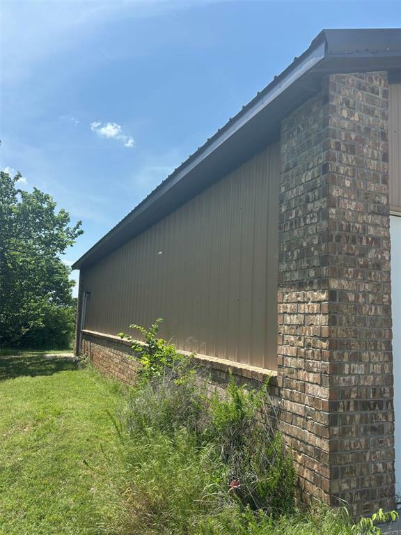Property Photo: 898 County Street 2922 OK 73089