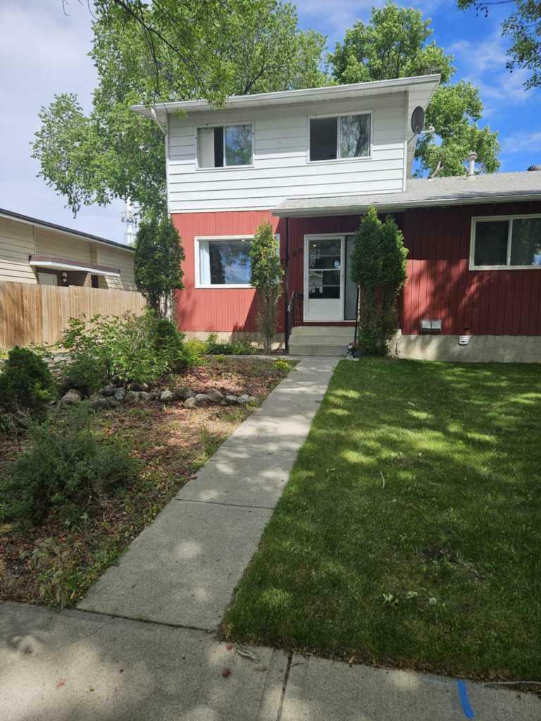 2105 13 Street N  Lethbridge AB T1H 2V4 photo