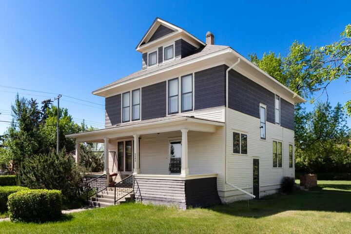 2203 21 Street  Nanton AB T0L 1R0 photo